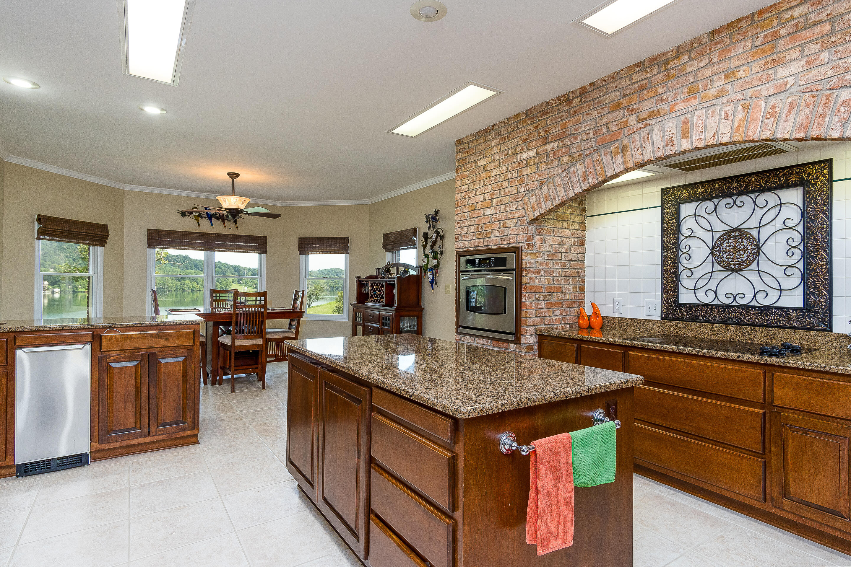 1265 Rice Cross Road Piney Flats, TN 37686 - Photo 28 of 52 interior-7