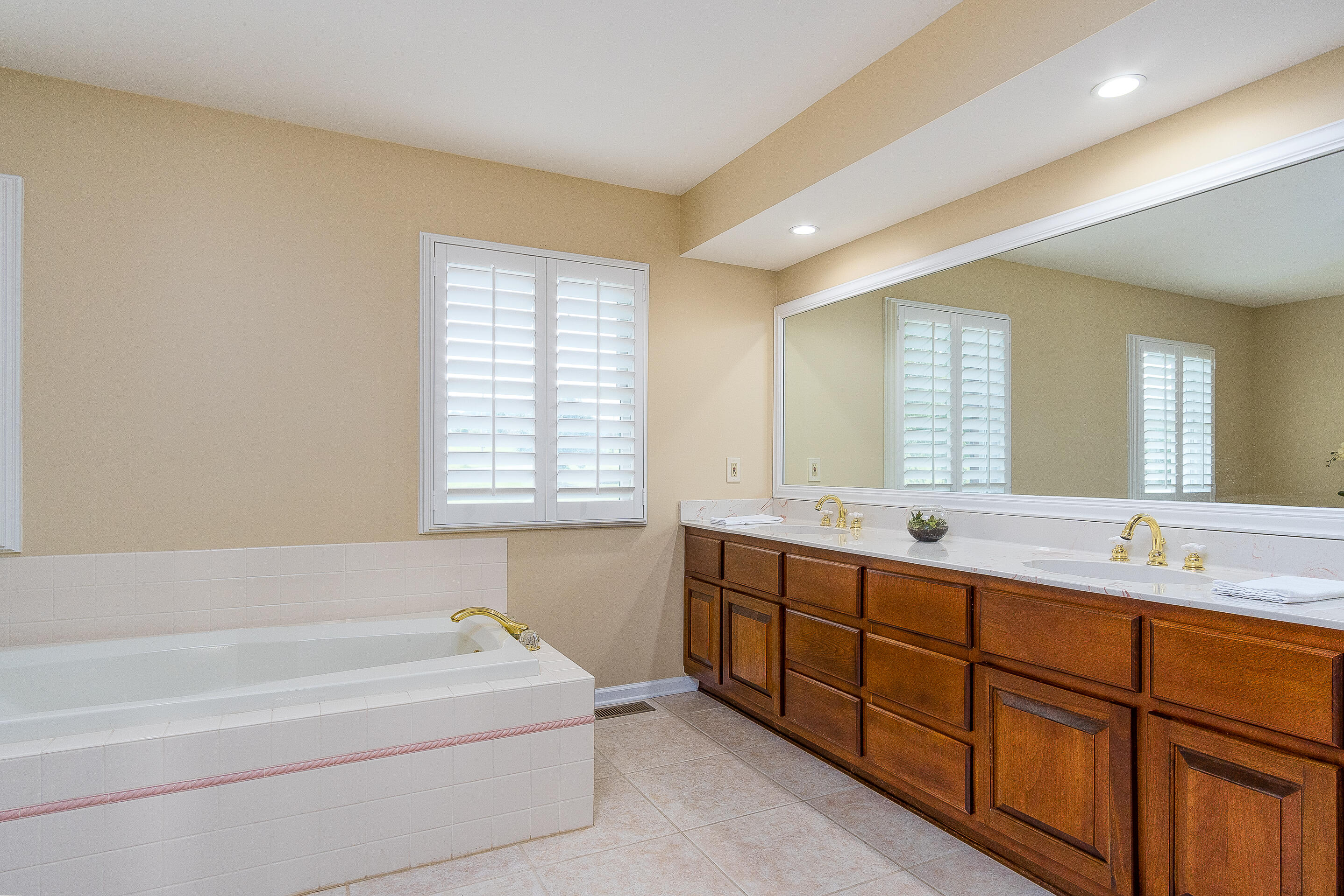 1265 Rice Cross Road Piney Flats, TN 37686 - Photo 45 of 52 interior-25