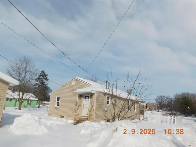 $49,000 | 801 West Front Street, Buchanan, MI 49107