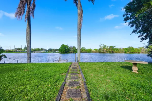 $3,785 | 3019 North 57th Drive, Hollywood, FL 33021