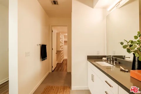 $825,000 | 14113 West Monroe Place, Van Nuys, CA 91405