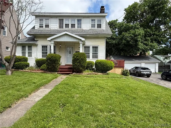 $204,900 | 1316 Garrett Avenue, Niagara Falls, NY 14305
