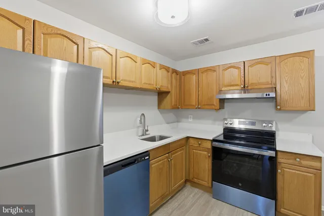 $1,895 | 19 B Heritage Court, Annapolis, MD 21403