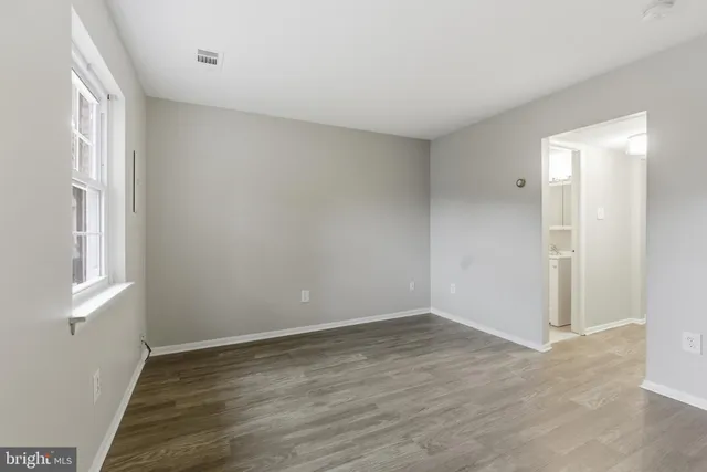 $1,895 | 19 B Heritage Court, Annapolis, MD 21403