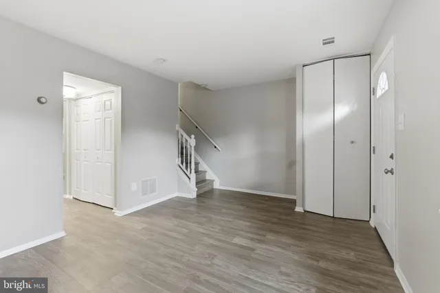 $1,895 | 19 B Heritage Court, Annapolis, MD 21403