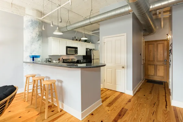 $2,050 | 104 Moody Avenue, Unit 312, Galveston, TX 77550