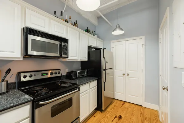 $2,050 | 104 Moody Avenue, Unit 312, Galveston, TX 77550