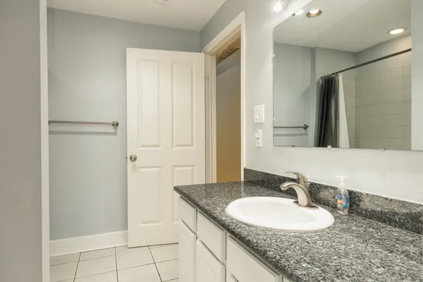 $2,050 | 104 Moody Avenue, Unit 312, Galveston, TX 77550