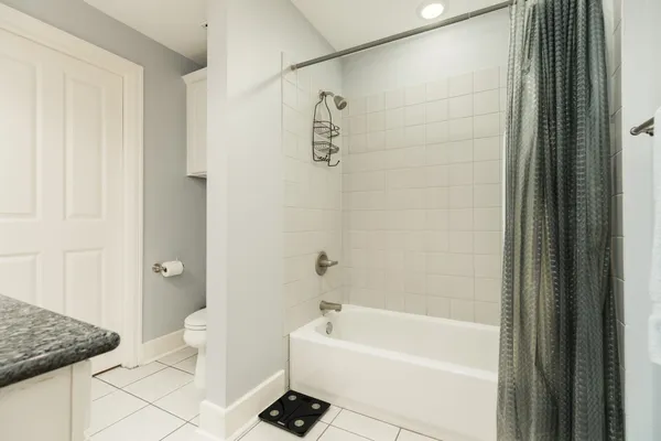 $2,050 | 104 Moody Avenue, Unit 312, Galveston, TX 77550