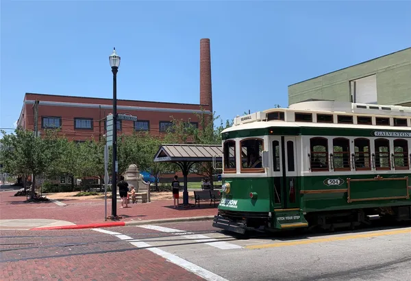 $2,050 | 104 Moody Avenue, Unit 312, Galveston, TX 77550