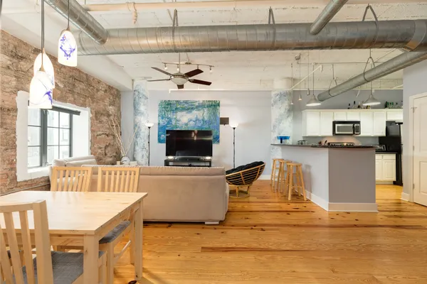 $2,050 | 104 Moody Avenue, Unit 312, Galveston, TX 77550