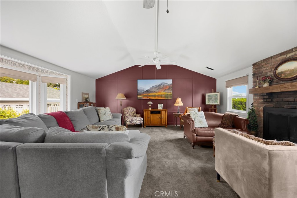 419 East Sunny Hills Road Fullerton, CA 92835 - Photo 13 of 33