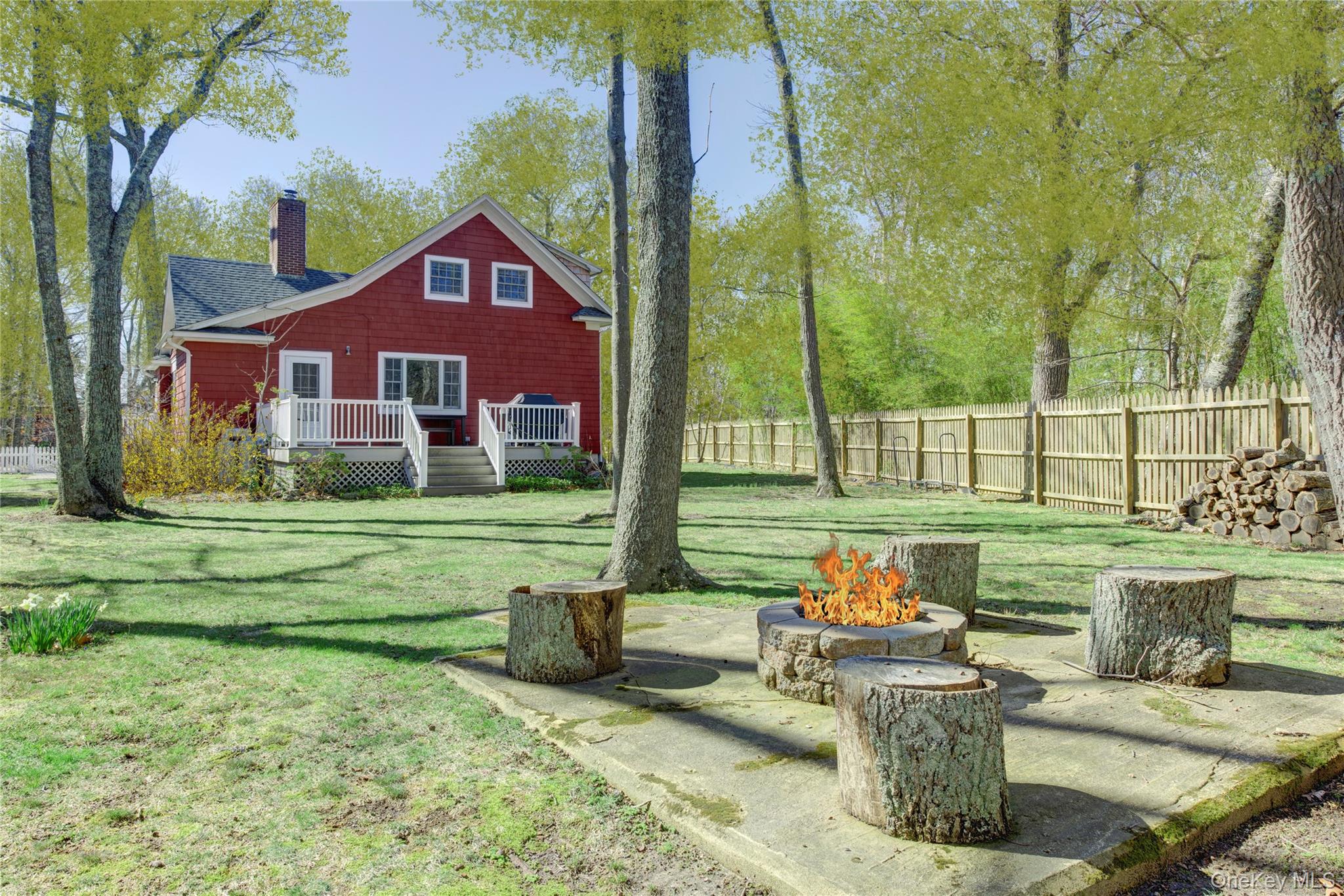 5650 North Bayview Road Southold, NY 11971 - Photo 2 of 25 Gallery Image 2