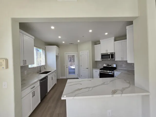 $425,000 | 1300 Milano Drive, Unit 7, West Sacramento, CA 95691