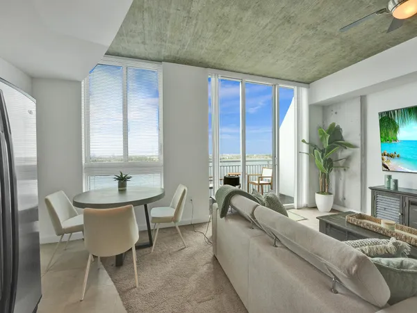 $2,700 | 300 South Australian Avenue, Unit 1009, West Palm Beach, FL 33401