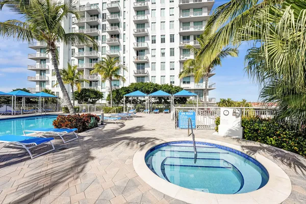 $2,700 | 300 South Australian Avenue, Unit 1009, West Palm Beach, FL 33401