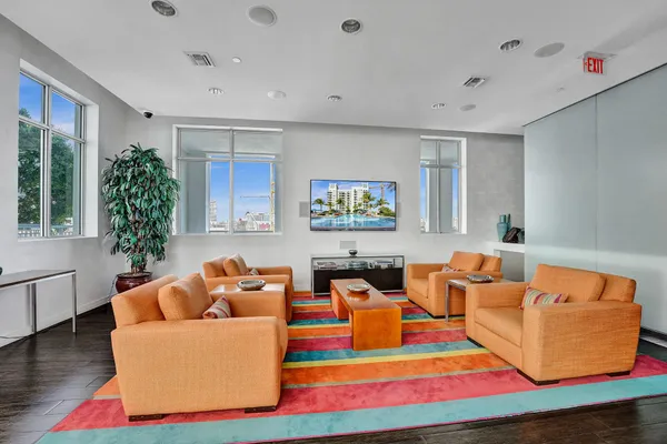 $2,700 | 300 South Australian Avenue, Unit 1009, West Palm Beach, FL 33401