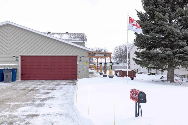 $250,000 | 1224 7th Street North, Moorhead, MN 56560