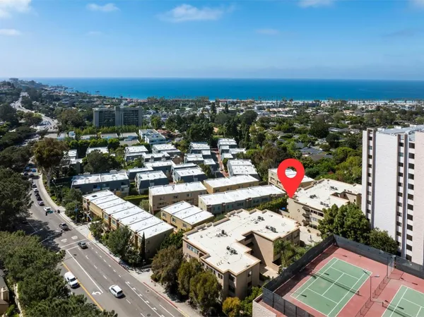 $4,995 | 2420 Torrey Pines Road, Unit B303, La Jolla, CA 92037