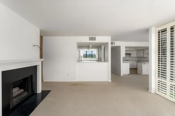 $4,995 | 2420 Torrey Pines Road, Unit B303, La Jolla, CA 92037