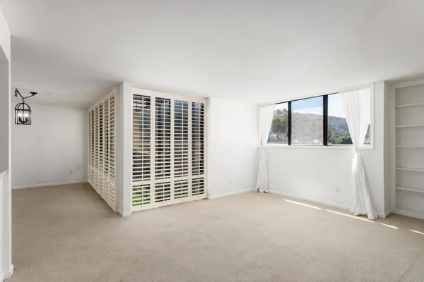 $4,995 | 2420 Torrey Pines Road, Unit B303, La Jolla, CA 92037