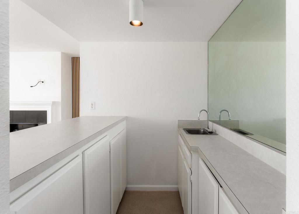 2420 Torrey Pines Road, Unit B303 La Jolla, CA 92037 - Photo 14 of 35