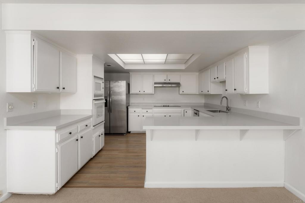 2420 Torrey Pines Road, Unit B303 La Jolla, CA 92037 - Photo 15 of 35