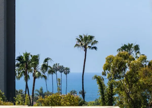 $4,995 | 2420 Torrey Pines Road, Unit B303, La Jolla, CA 92037