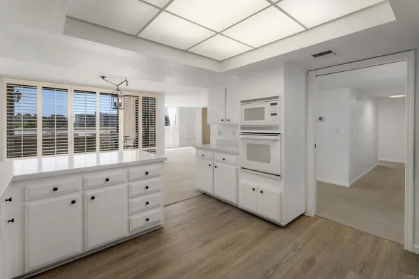 $4,995 | 2420 Torrey Pines Road, Unit B303, La Jolla, CA 92037