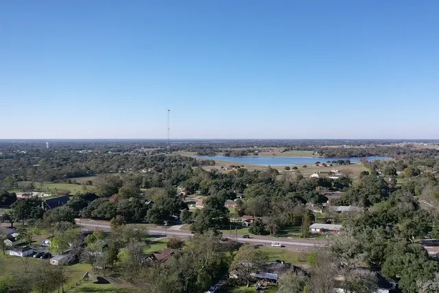 $75,000 | 1521 East Morris Street, Madisonville, TX 77864