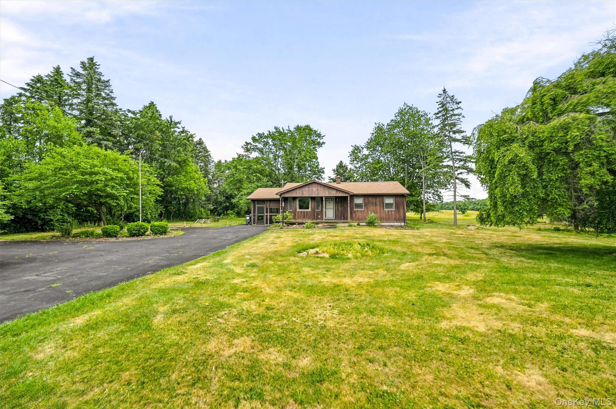393 Goodwill Road Montgomery, NY 12549 - Photo 4 of 33