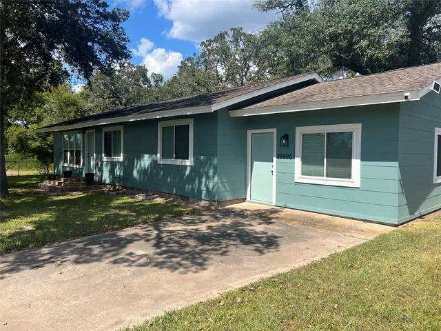 $1,850 | 28896 Waller Gladish Road, Waller, TX 77484