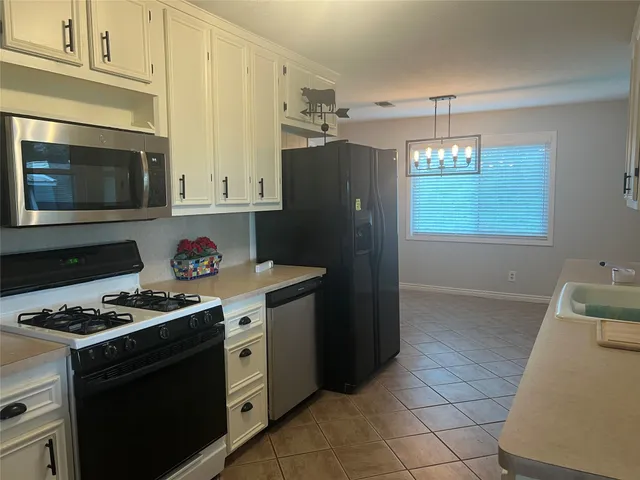 $1,850 | 28896 Waller Gladish Road, Waller, TX 77484