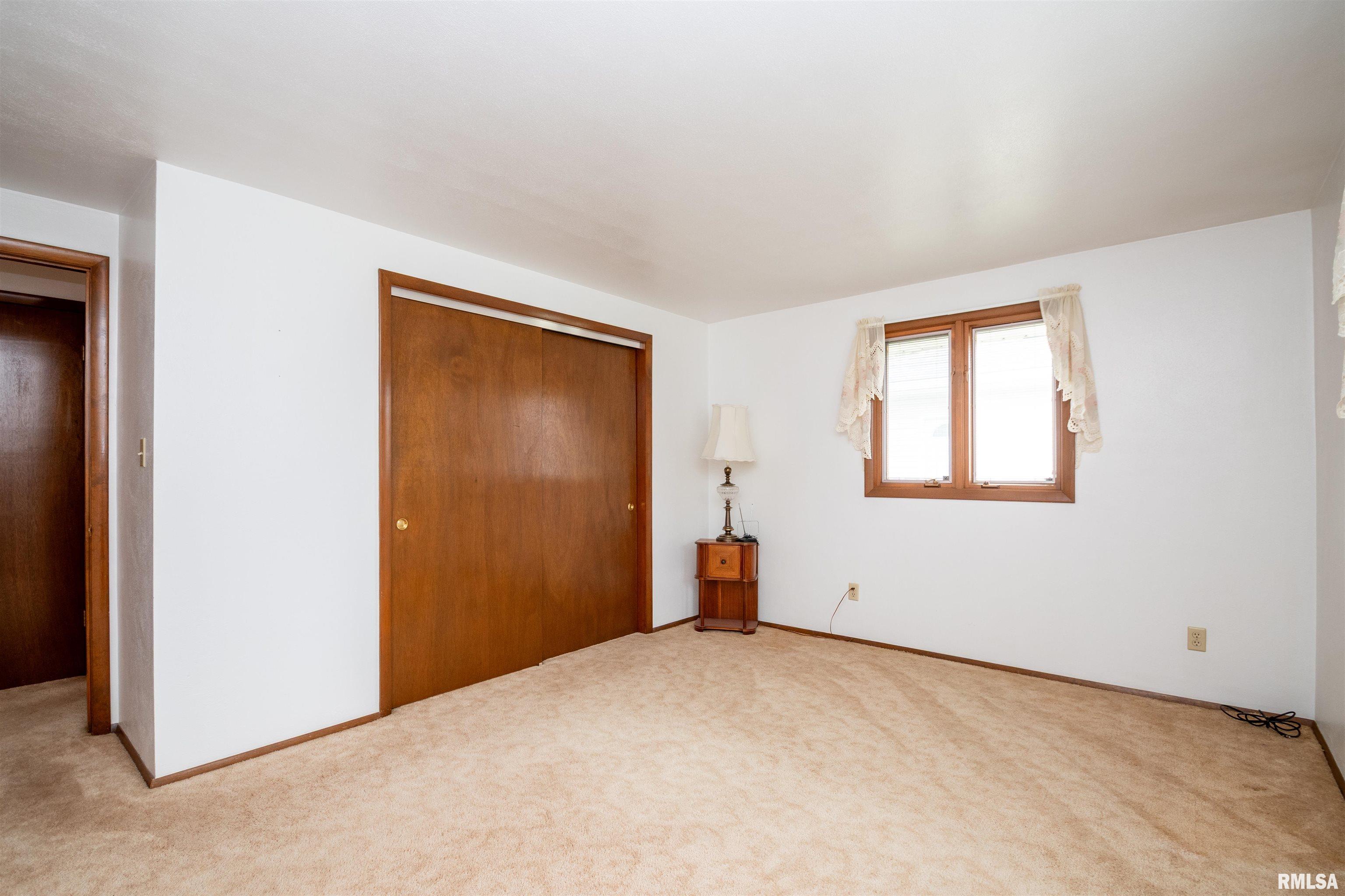 5210 West Airways Road Peoria, IL 61607 - Photo 14 of 33