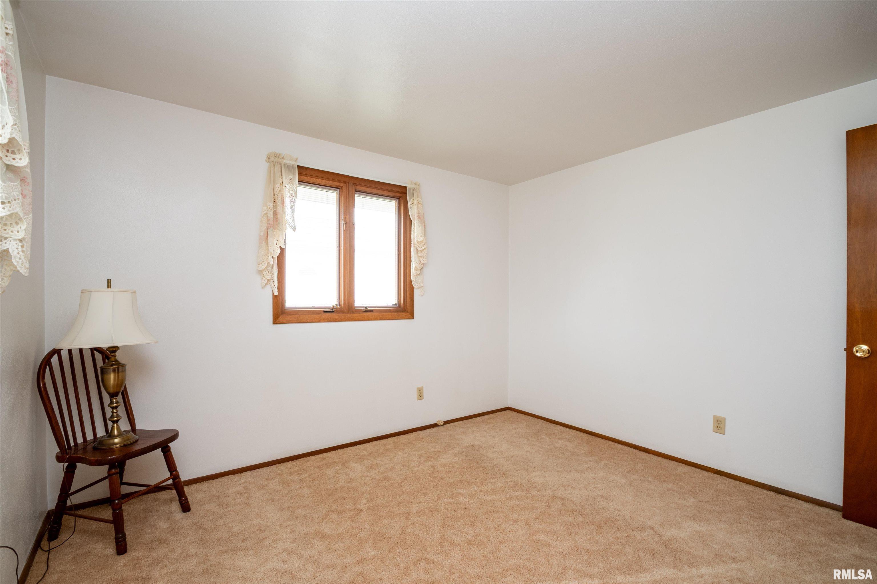 5210 West Airways Road Peoria, IL 61607 - Photo 18 of 33