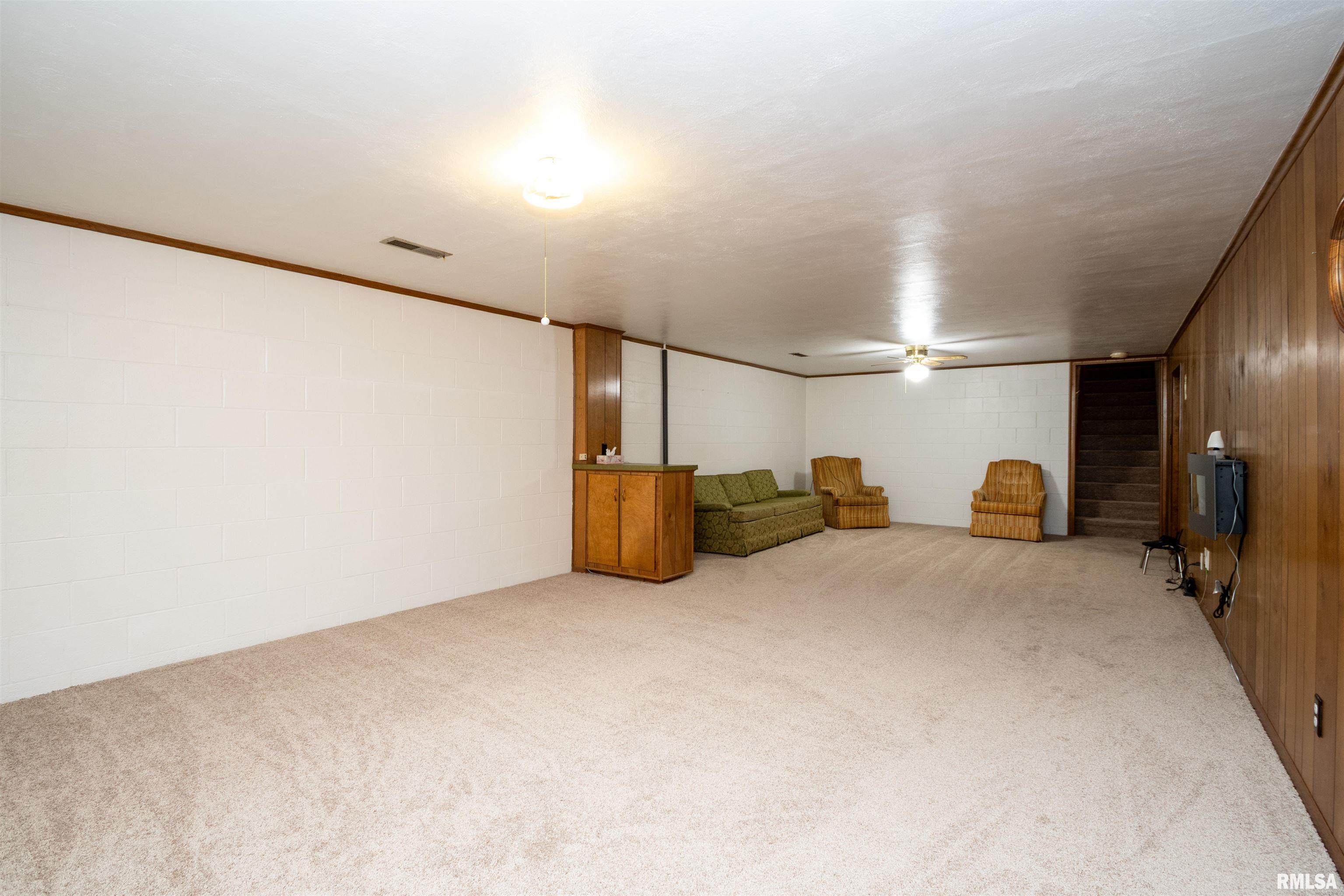 5210 West Airways Road Peoria, IL 61607 - Photo 25 of 33