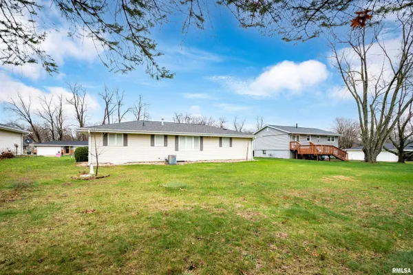 $194,900 | 5210 West Airways Road, Peoria, IL 61607