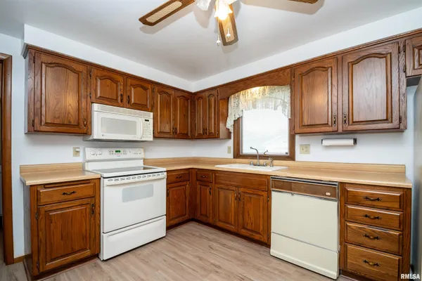 $194,900 | 5210 West Airways Road, Peoria, IL 61607