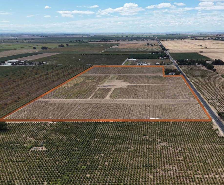 4100 West Peltier Road Lodi, CA 95242 - Photo 1 of 2 Property Lines Illustrative Only