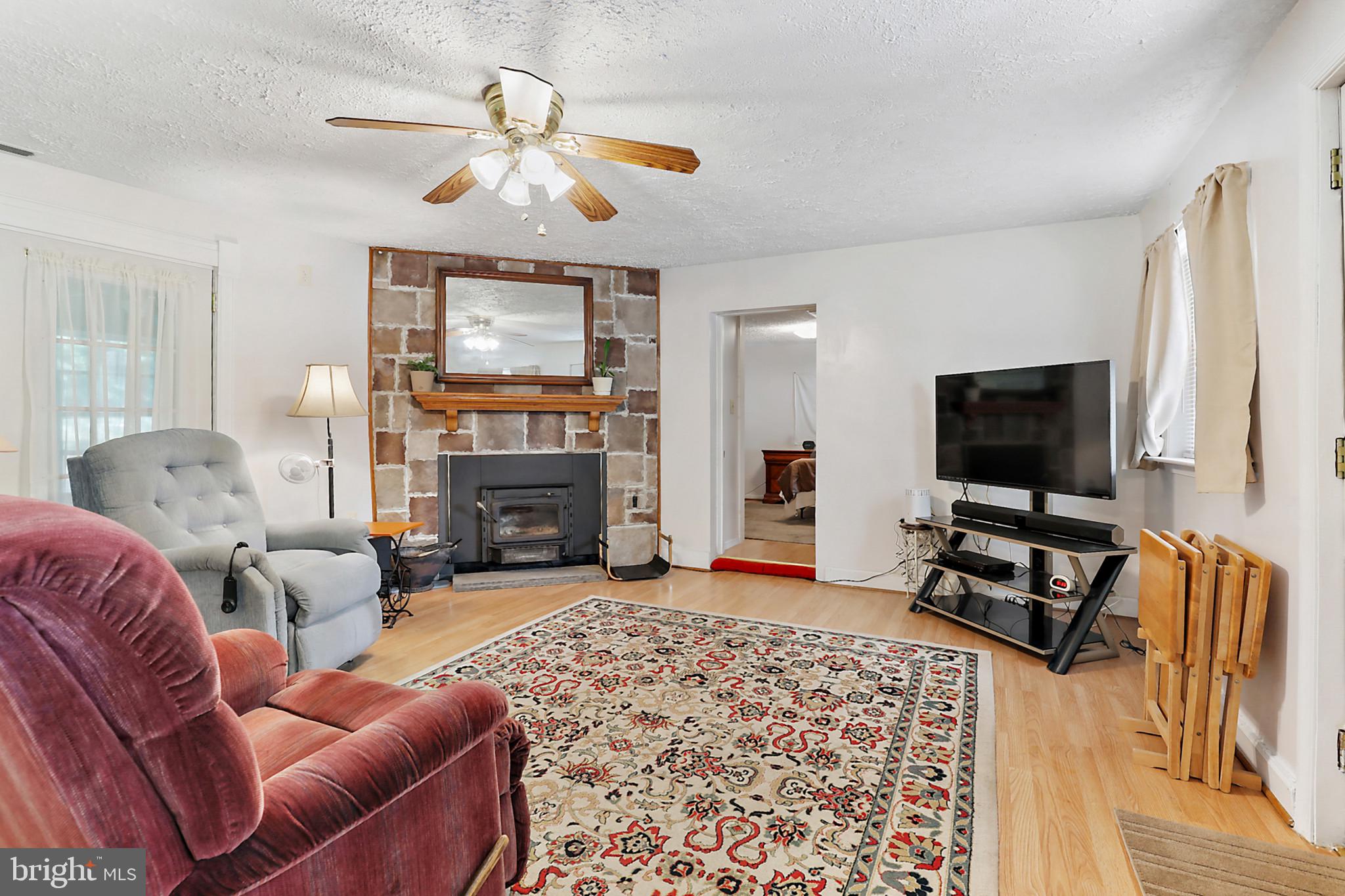 524 South Stepney Road Aberdeen, MD 21001 - Photo 15 of 40 Family Room