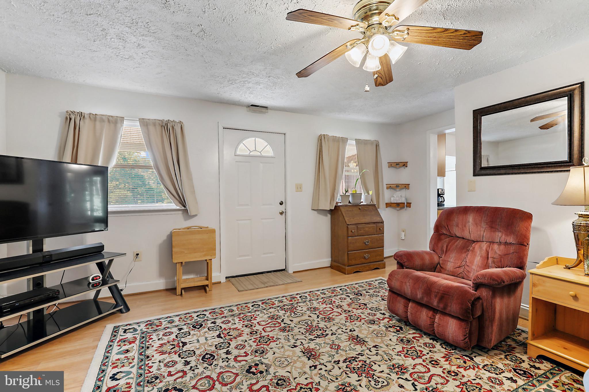 524 South Stepney Road Aberdeen, MD 21001 - Photo 18 of 40 Family Room