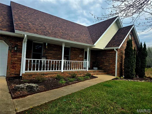 $315,000 | 909 Daytona Drive, Lebanon, MO 65536