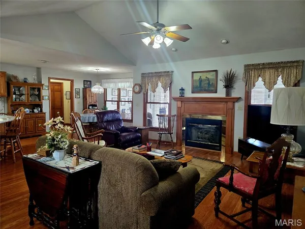 $315,000 | 909 Daytona Drive, Lebanon, MO 65536