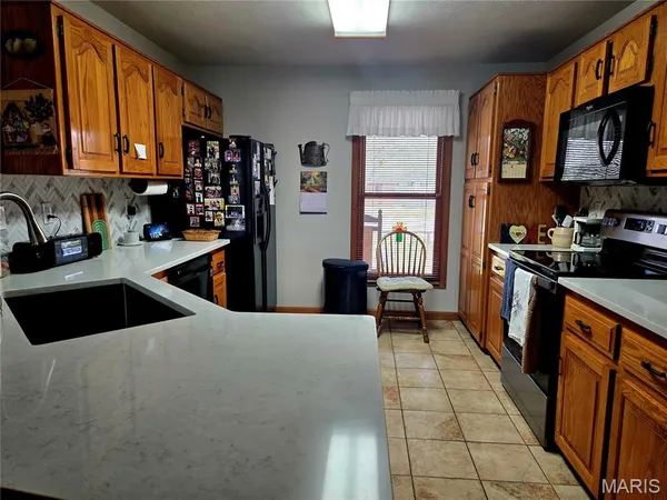 $315,000 | 909 Daytona Drive, Lebanon, MO 65536