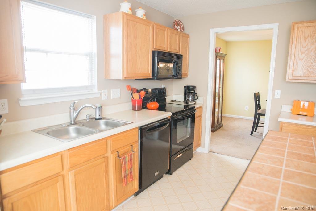 11127 Pointer Ridge Drive Charlotte, NC 28214 - Photo 12 of 24
