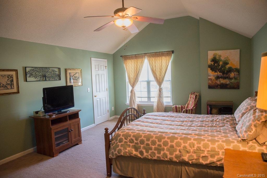 11127 Pointer Ridge Drive Charlotte, NC 28214 - Photo 13 of 24
