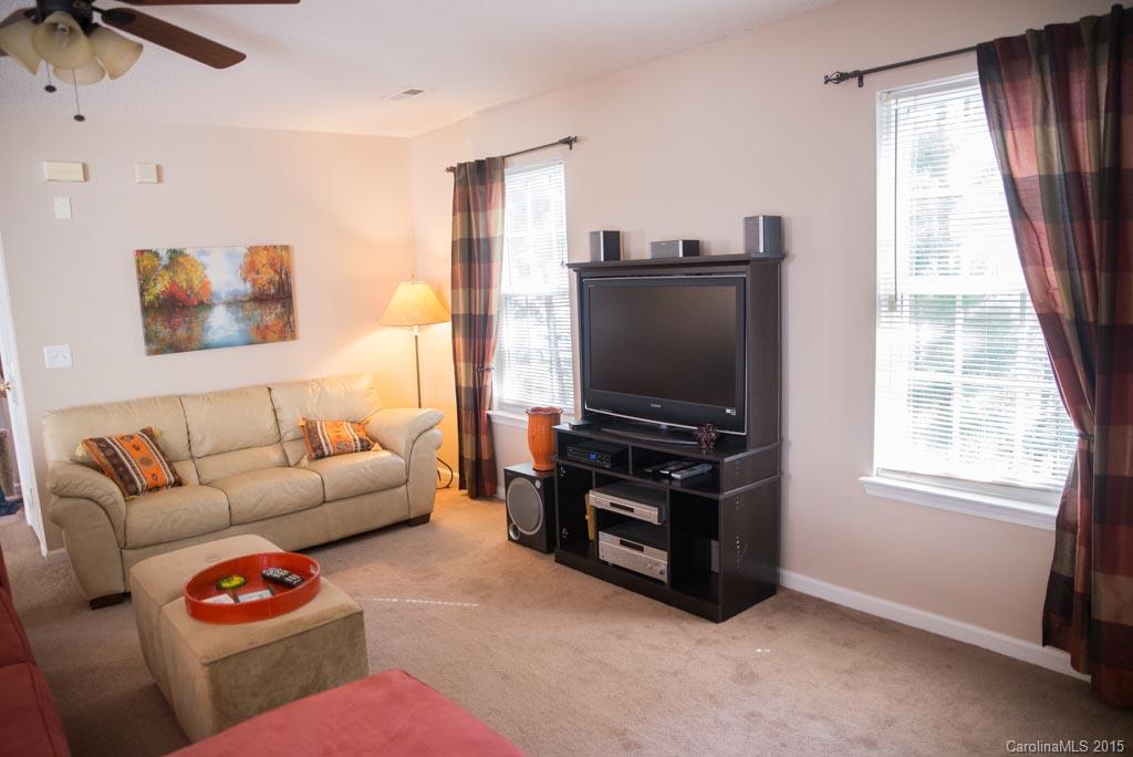 11127 Pointer Ridge Drive Charlotte, NC 28214 - Photo 3 of 24