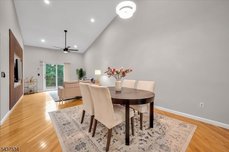 119 Choctaw Ridge Road Somerville, NJ 08876 - Photo 8 of 34