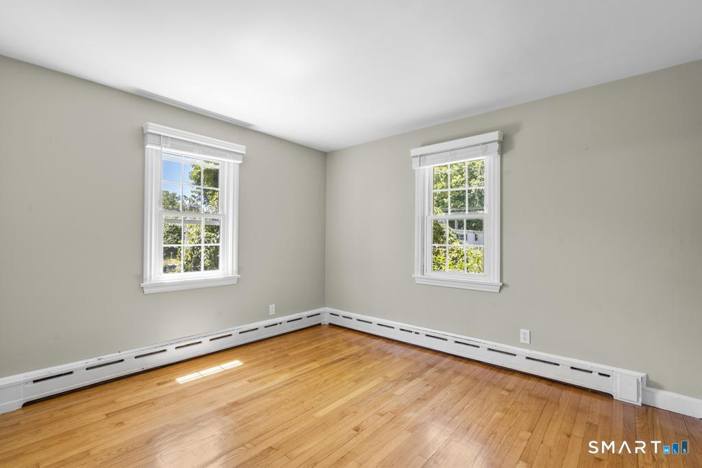 43 East Village Road Shelton, CT 06484 - Photo 27 of 40
