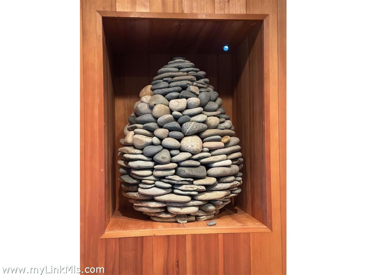 131 State Road Chilmark, MA 02535 - Photo 17 of 29
